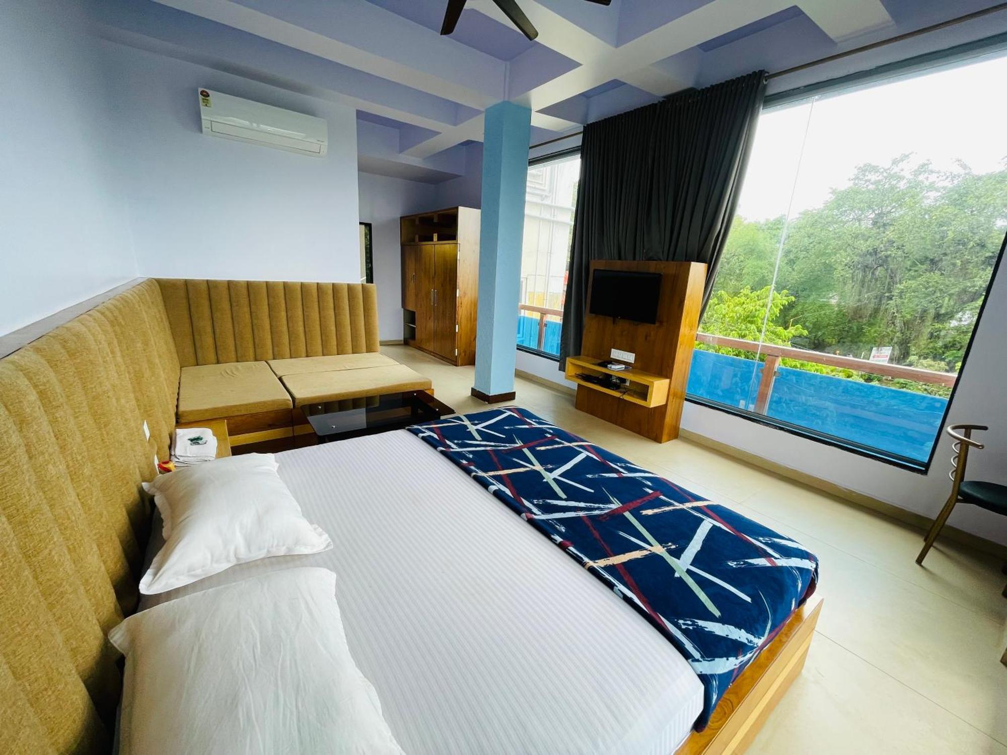 Hotel Saptarang Residency Panhāla 外观 照片